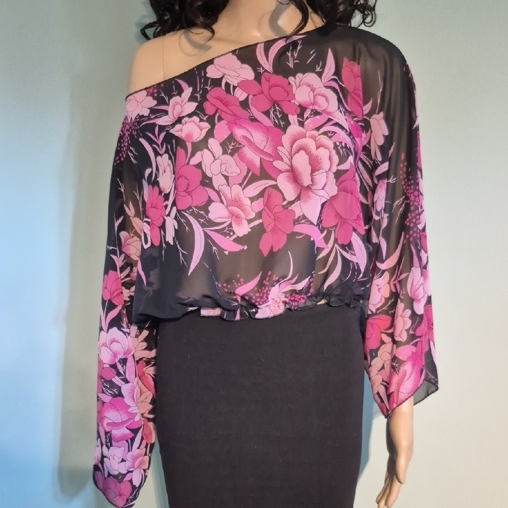 Chic Floral Off-Shoulder Blouse